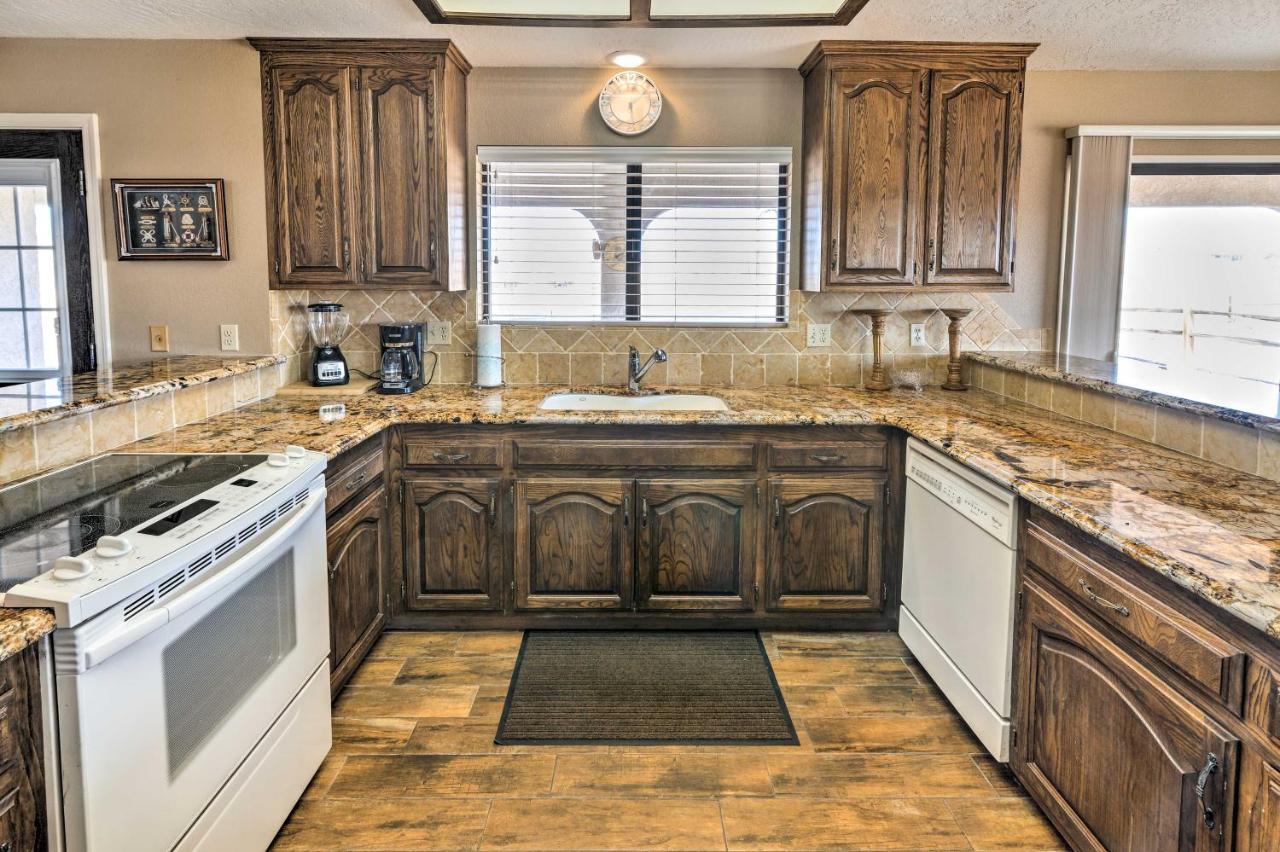 Bullhead City Home With Private Pool, Hot Tub And View Εξωτερικό φωτογραφία