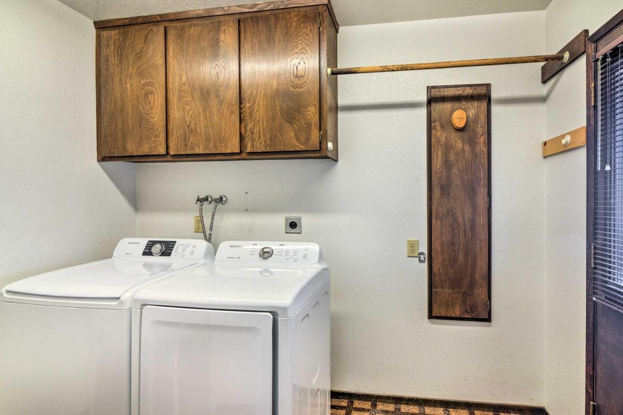 Bullhead City Home With Private Pool, Hot Tub And View Εξωτερικό φωτογραφία
